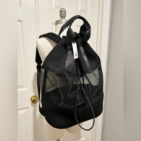 Shade & Shore Black Mesh Backpack - Picture 1 of 4